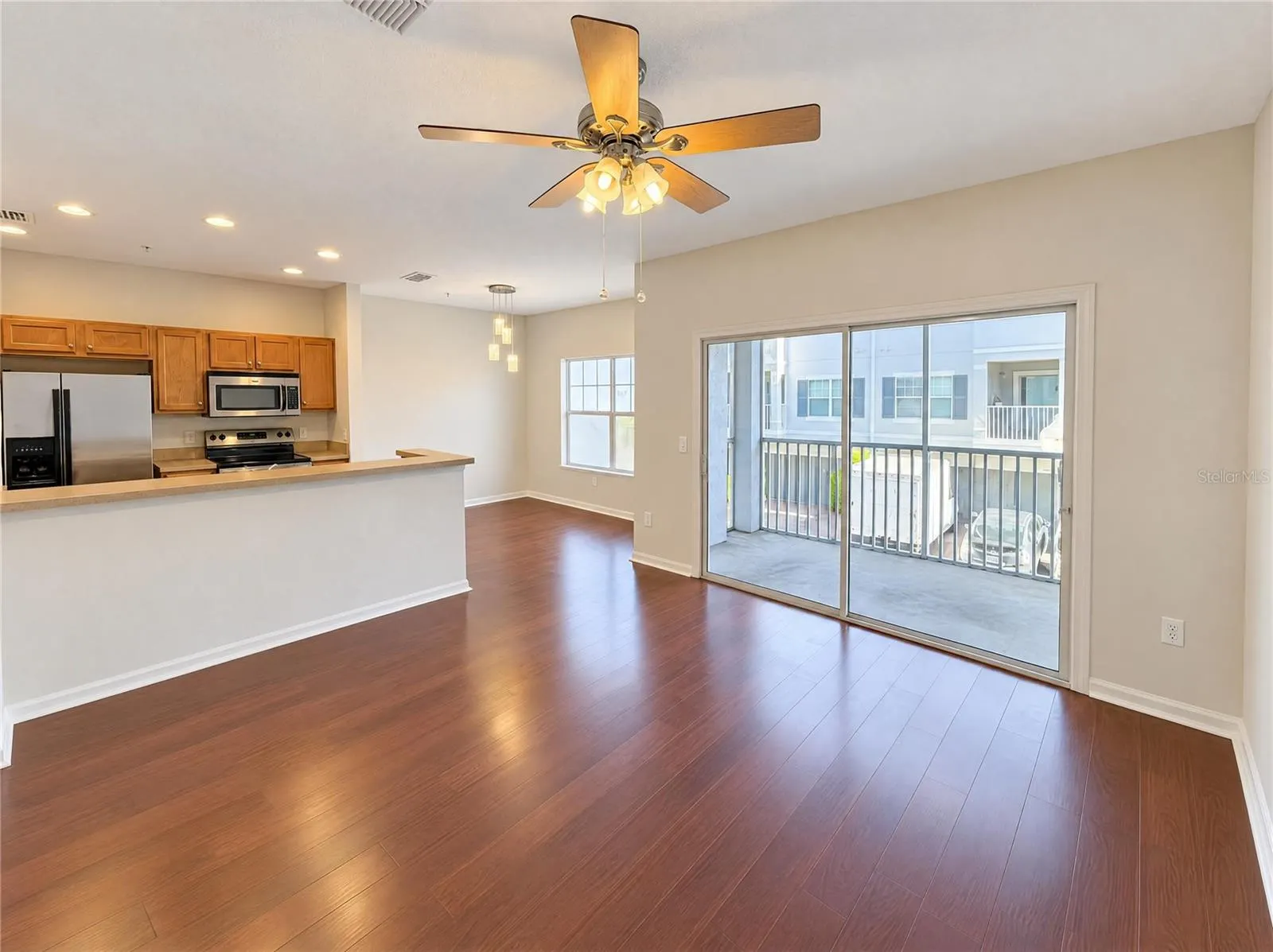 2334 GRAND CENTRAL PKWY #9 #9