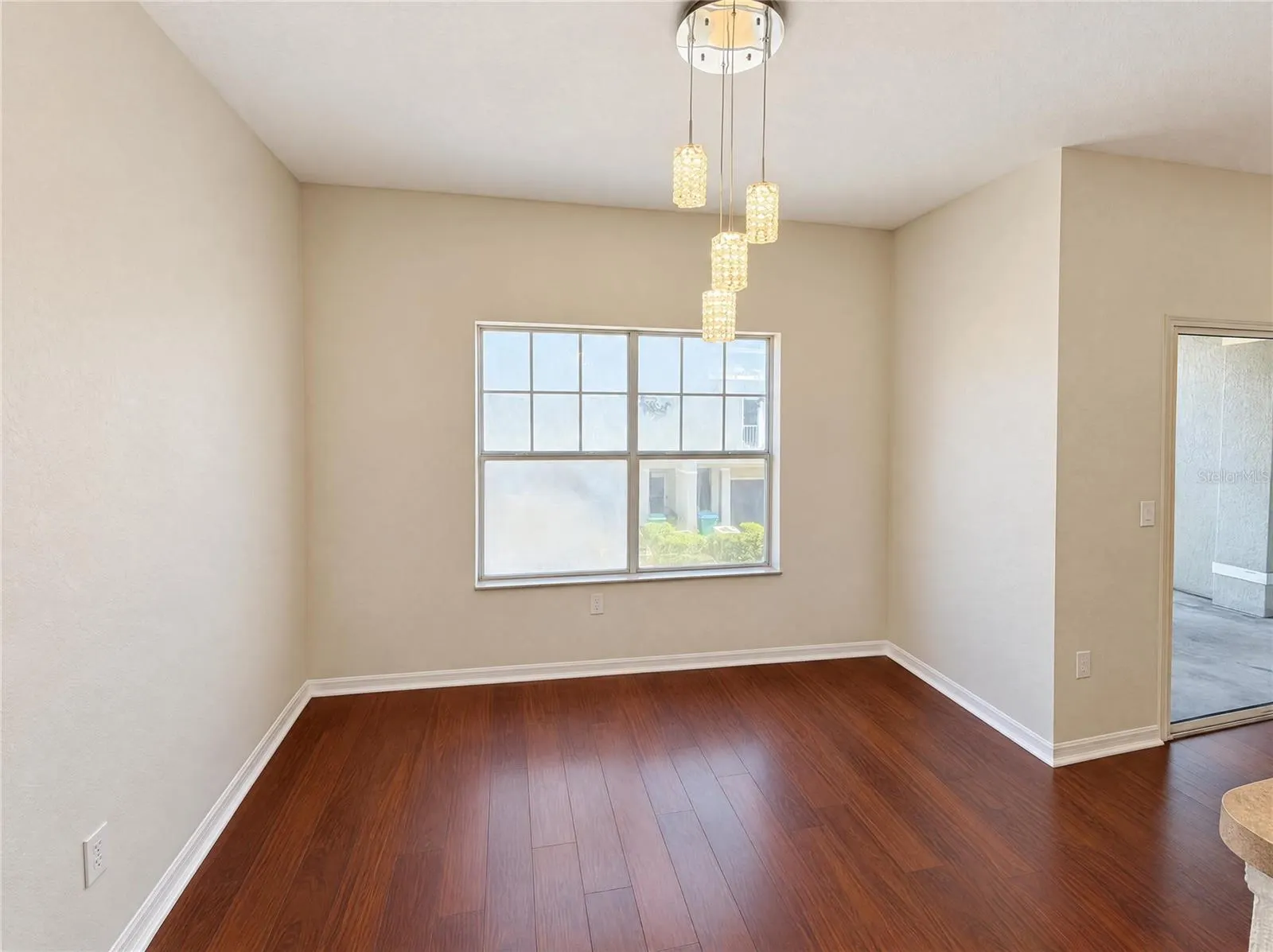 2334 GRAND CENTRAL PKWY #9 #9