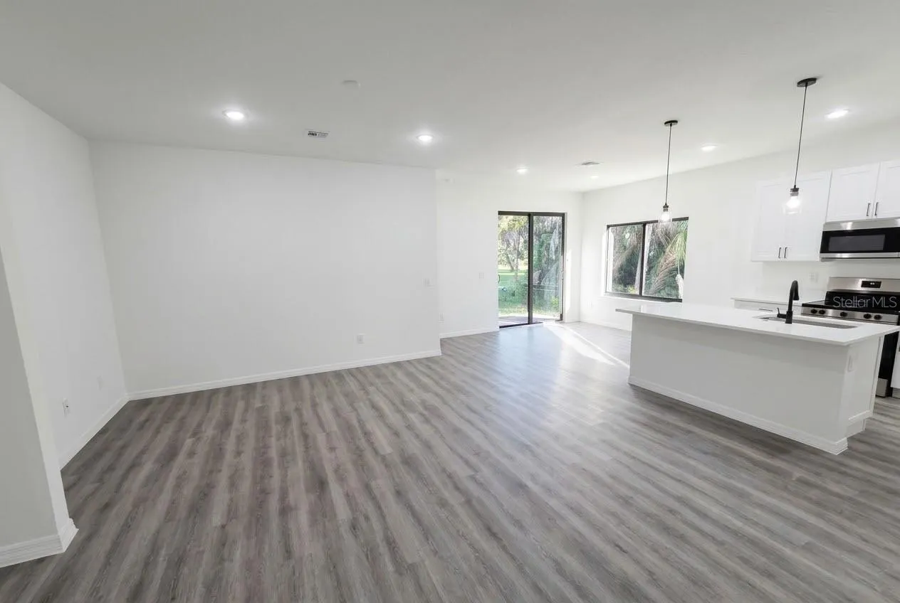 6531 DALEWOOD CIR