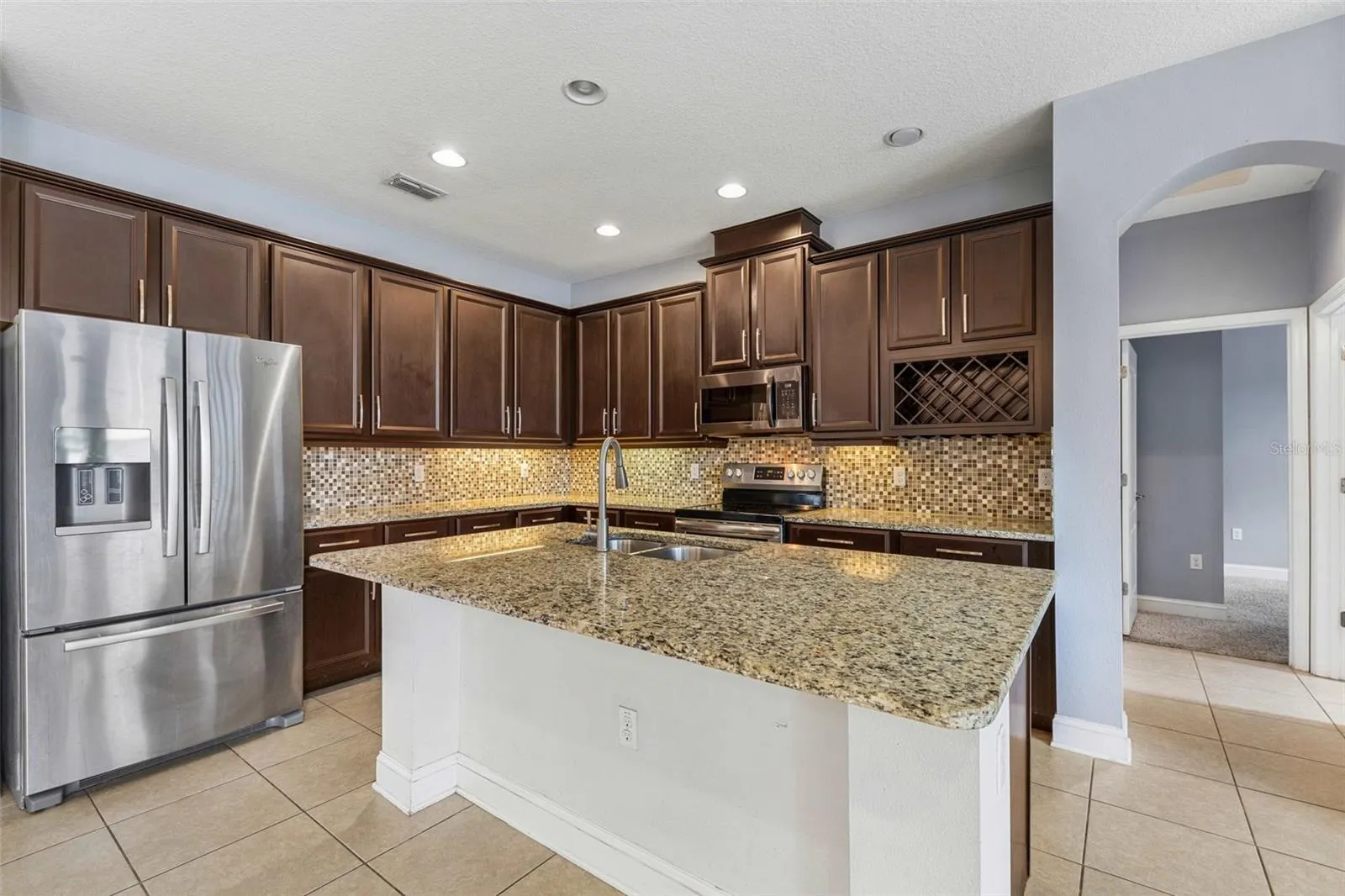2210 PARKSIDE MEADOW DR