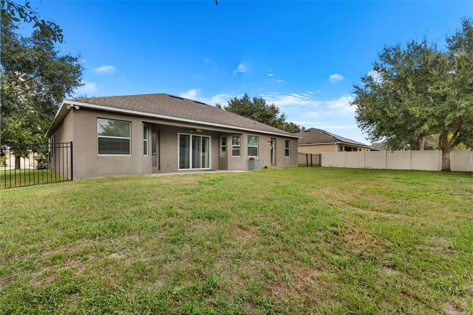 2210 PARKSIDE MEADOW DR