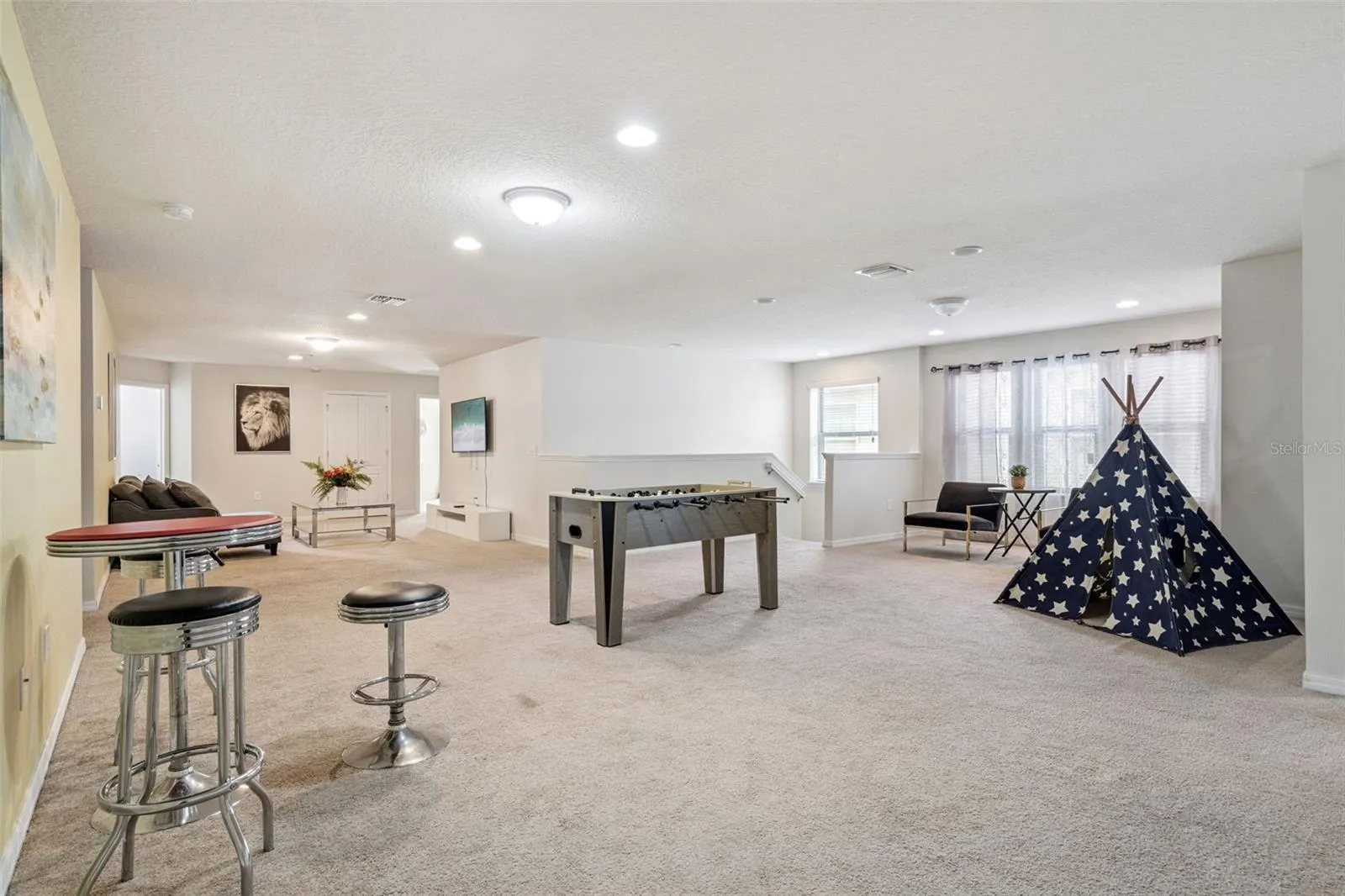 8849 CORCOVADO DR