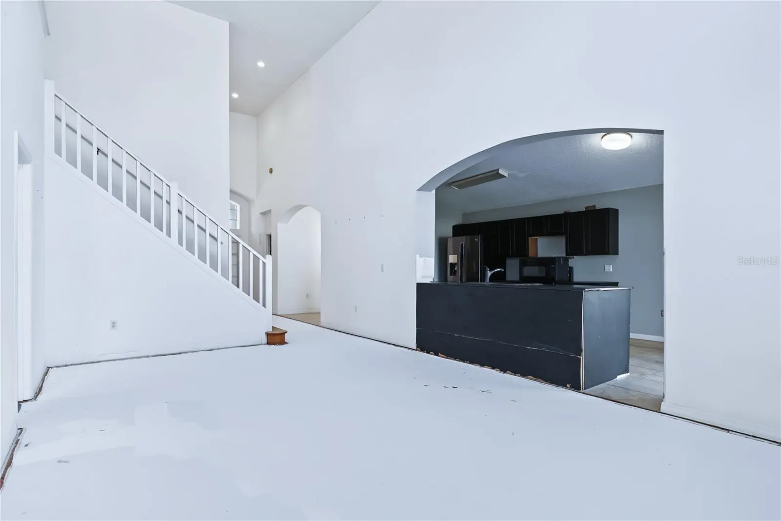 291 GROSVENOR LOOP