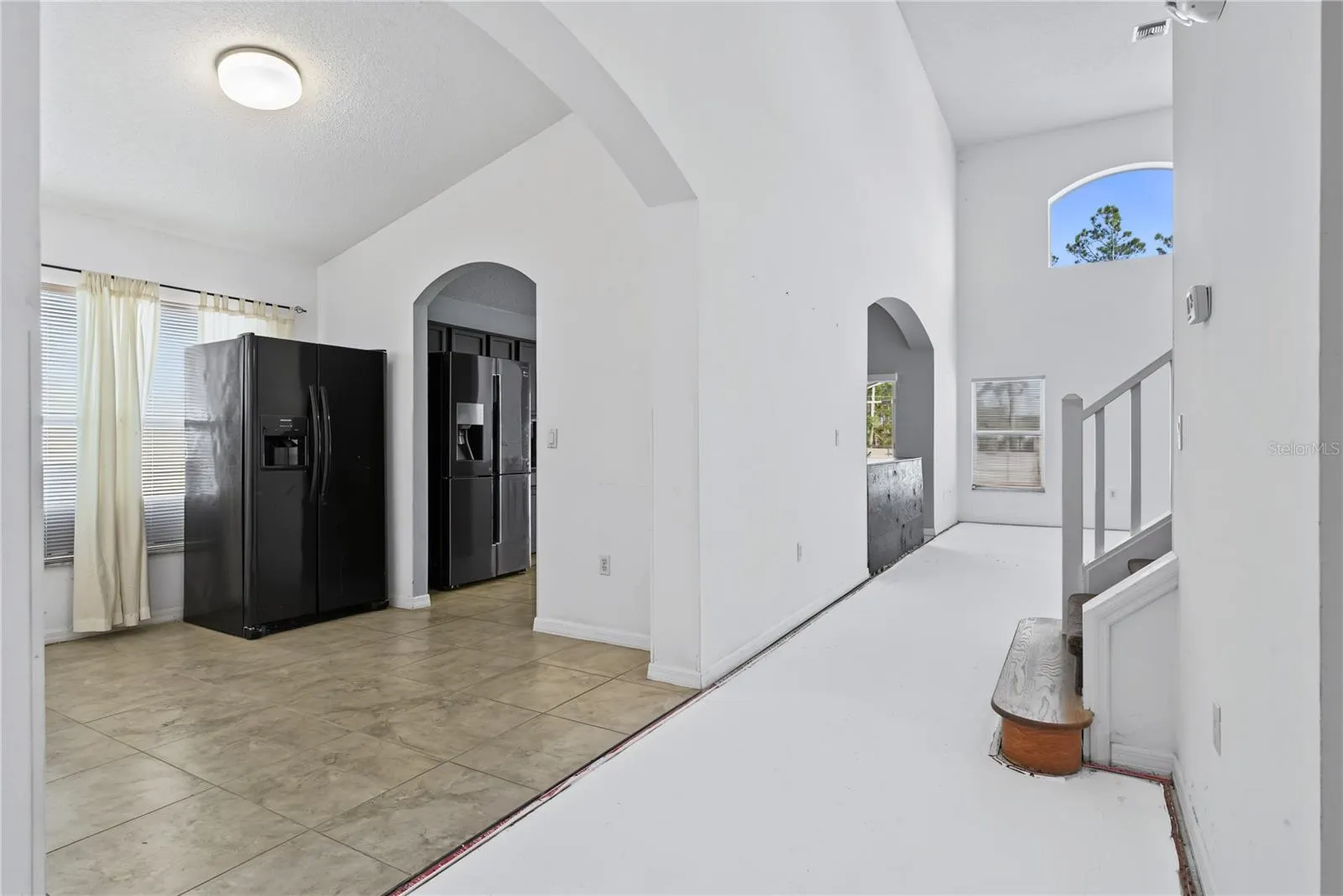 291 GROSVENOR LOOP