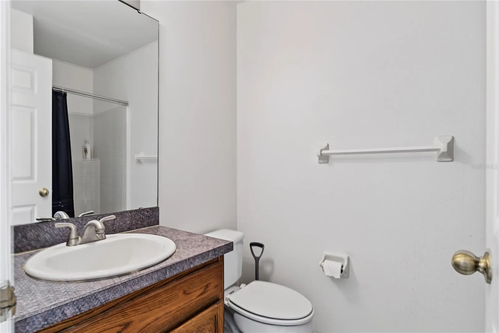 291 GROSVENOR LOOP