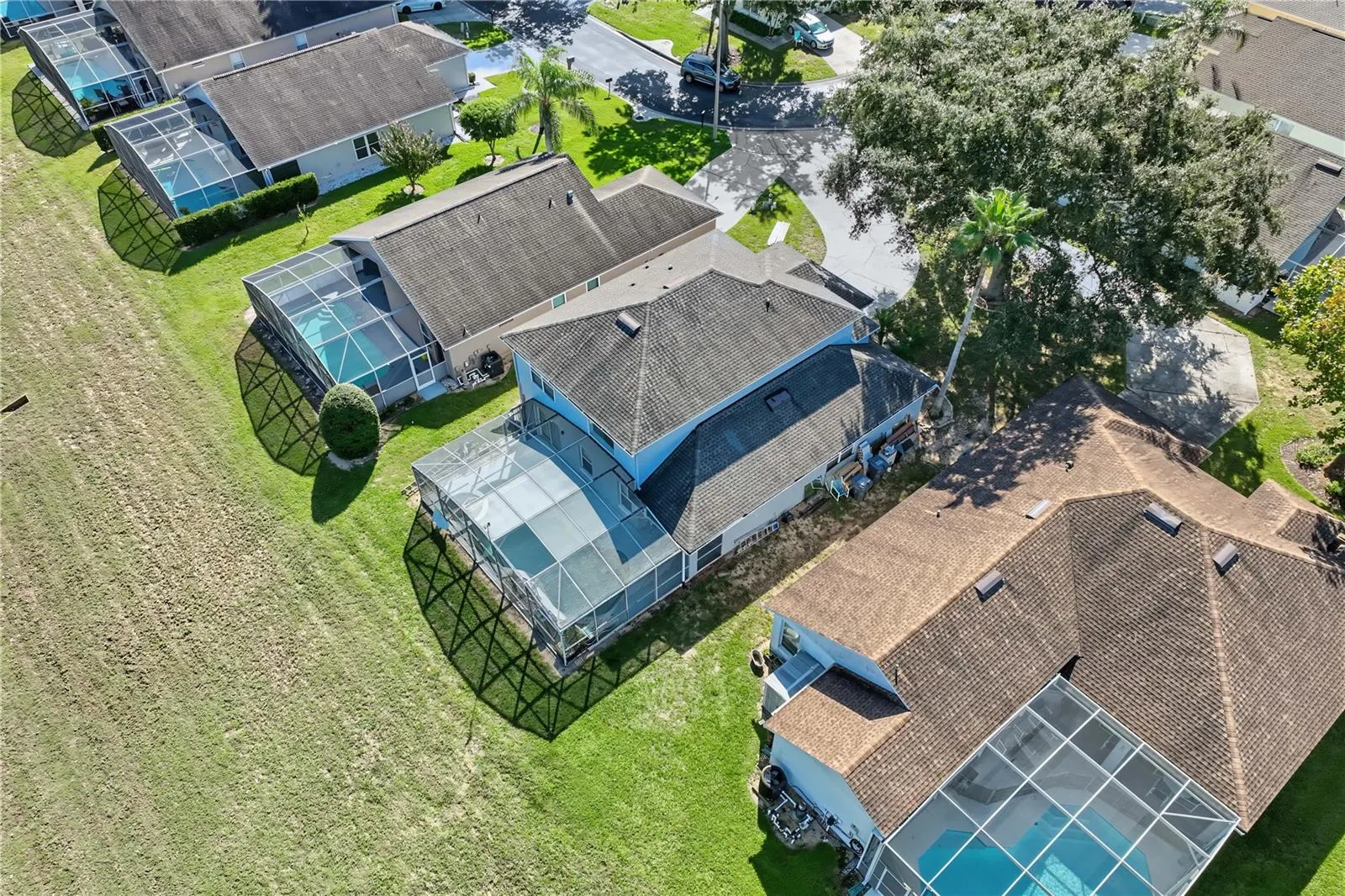 291 GROSVENOR LOOP