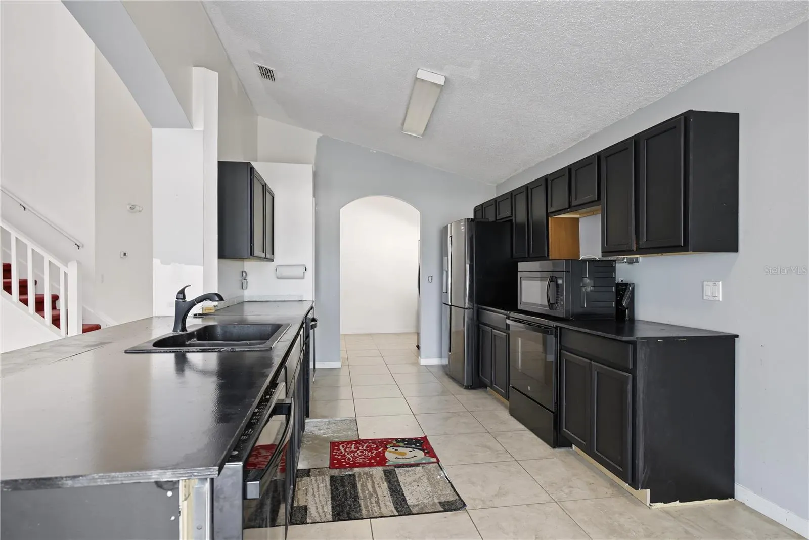 291 GROSVENOR LOOP