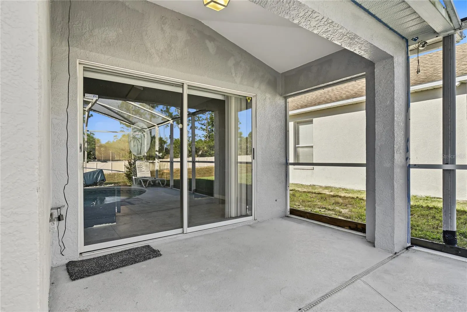 291 GROSVENOR LOOP