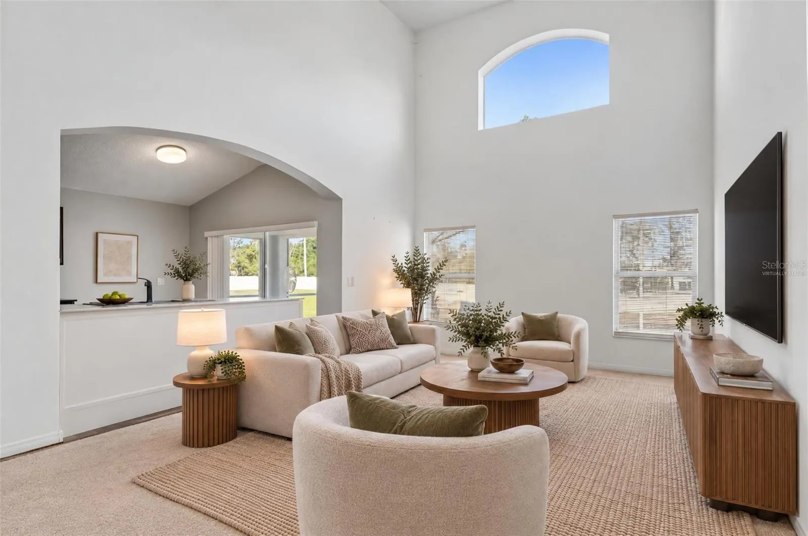 291 GROSVENOR LOOP