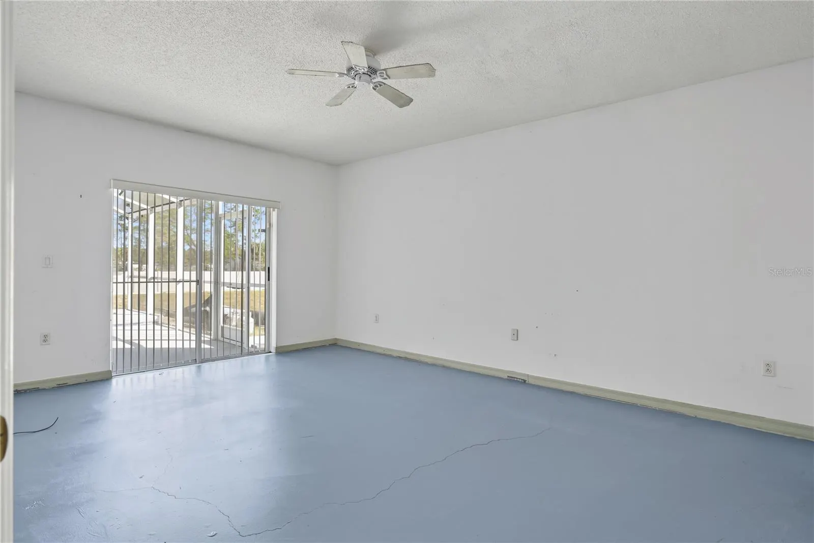 291 GROSVENOR LOOP