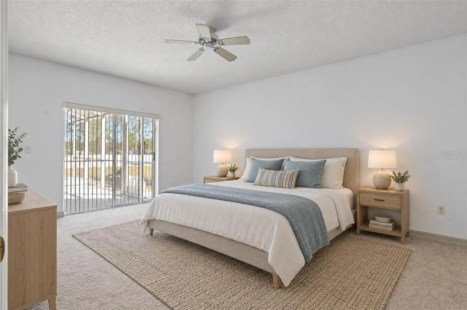 291 GROSVENOR LOOP