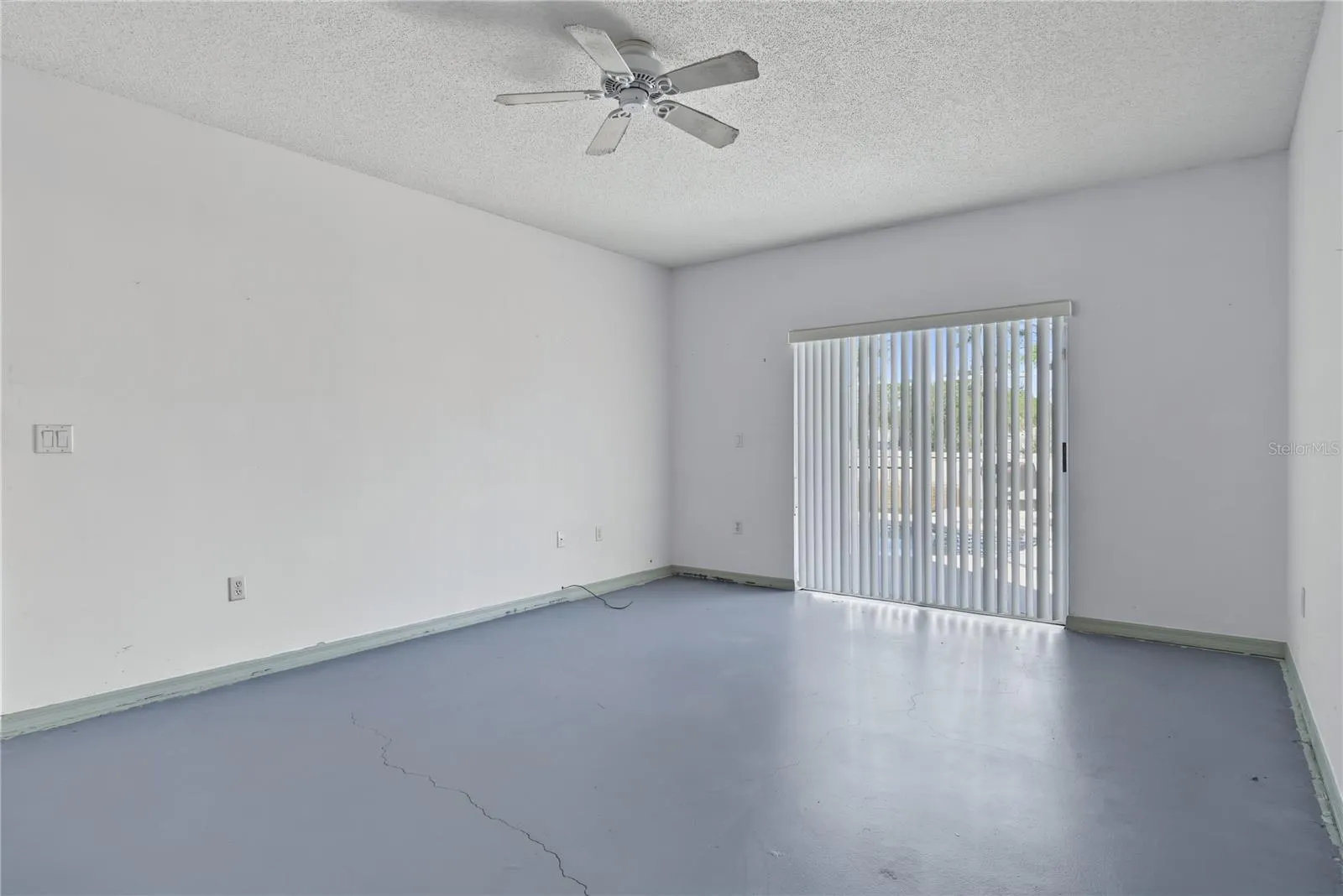 291 GROSVENOR LOOP