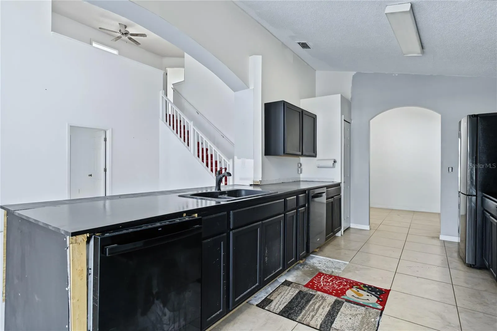 291 GROSVENOR LOOP