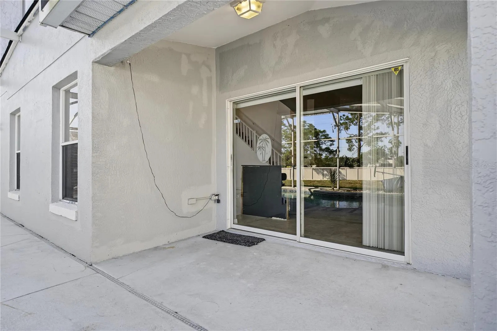 291 GROSVENOR LOOP