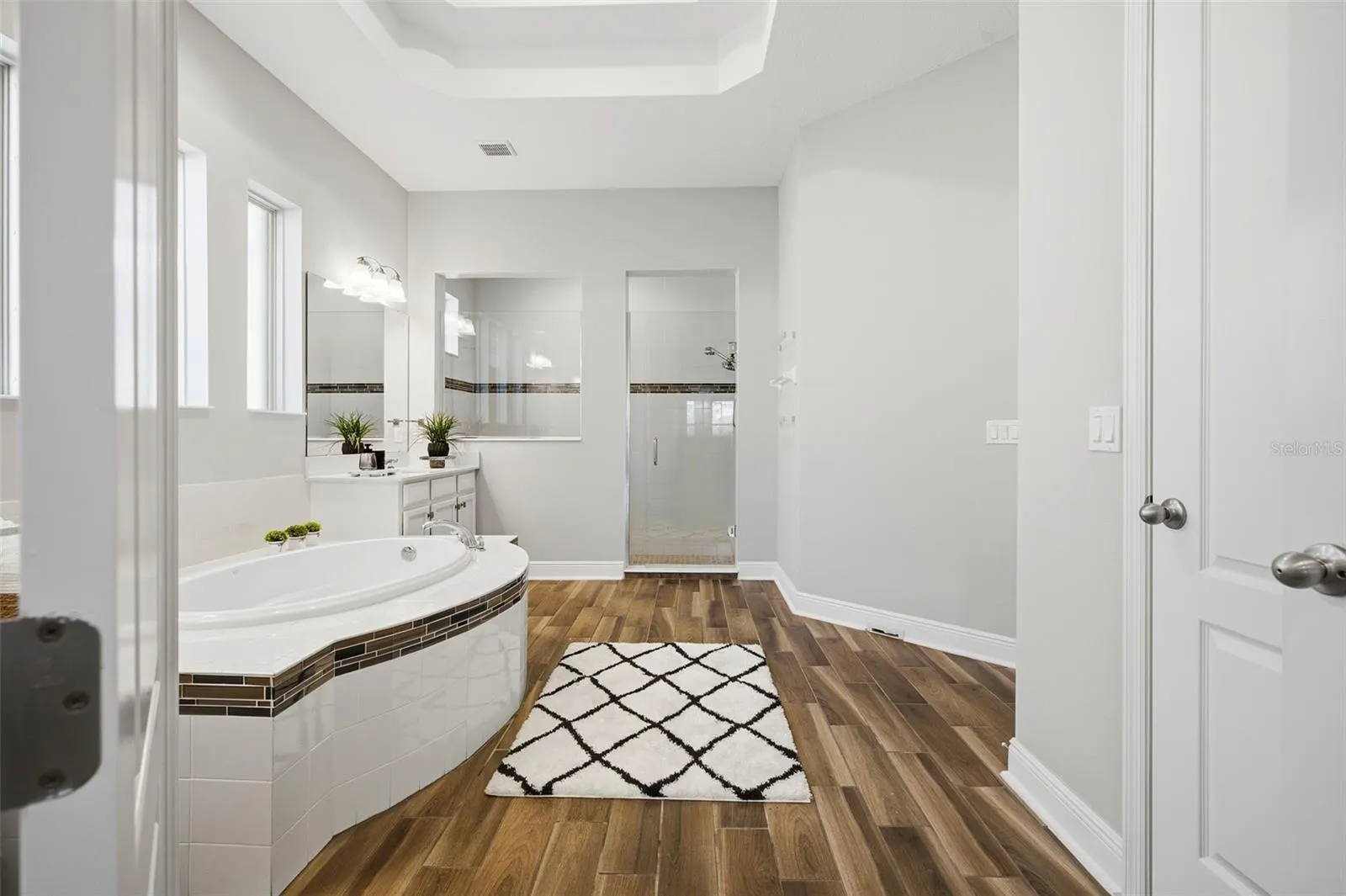 14656 PYLON CT