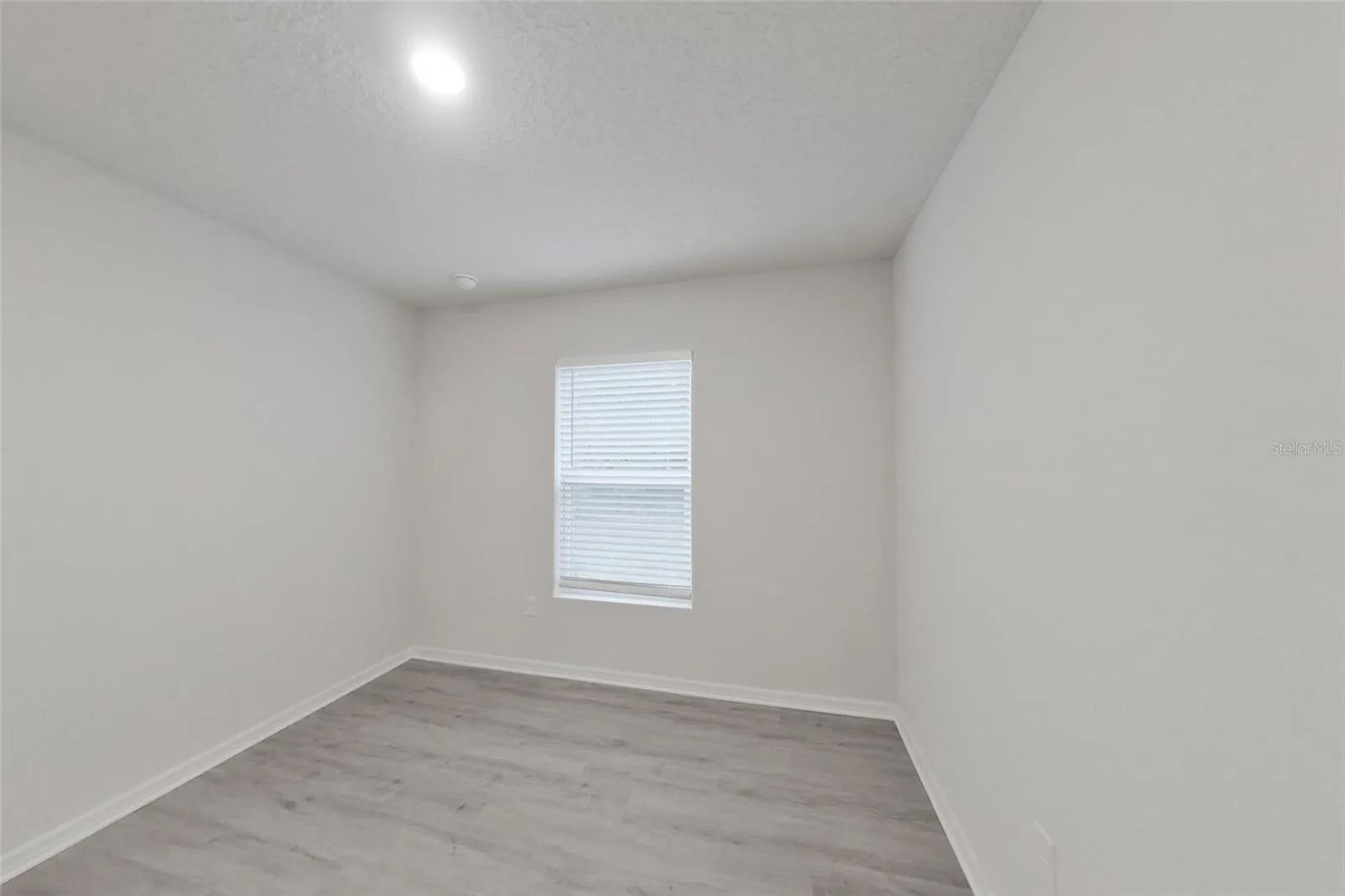 6978 N DADE PT