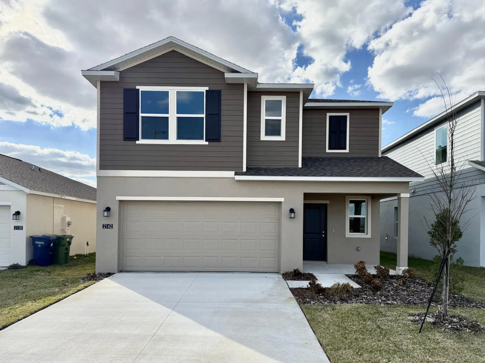 2142 CHRIS DR