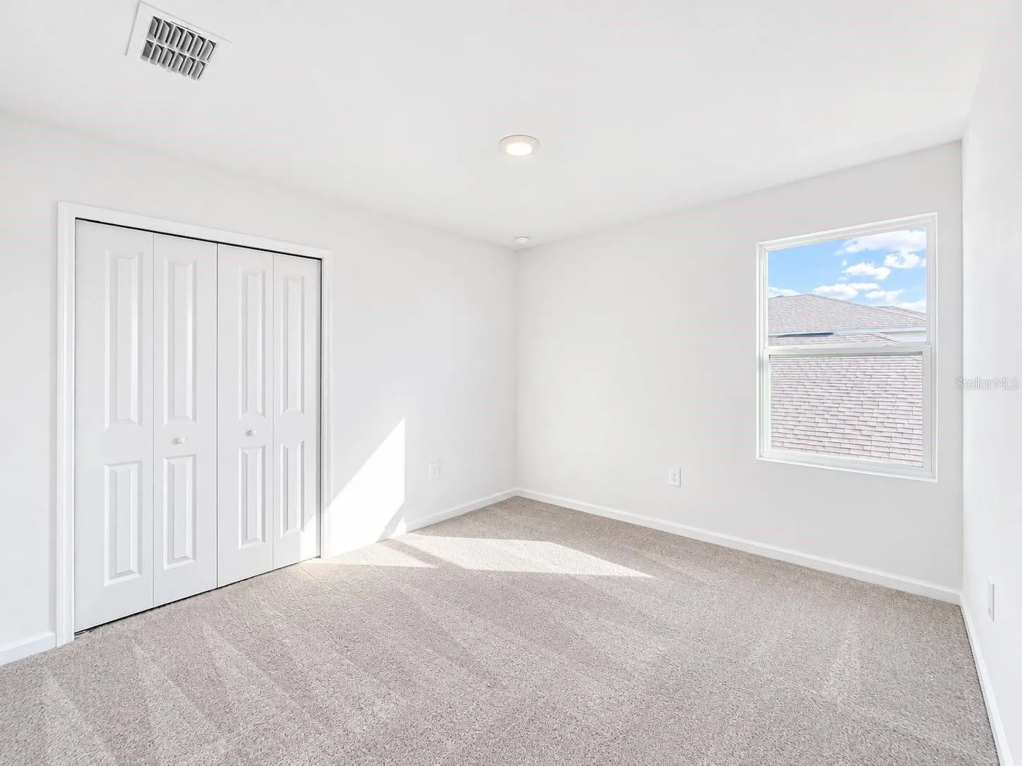 2142 CHRIS DR