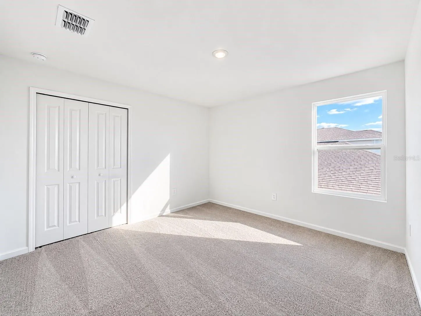 2142 CHRIS DR