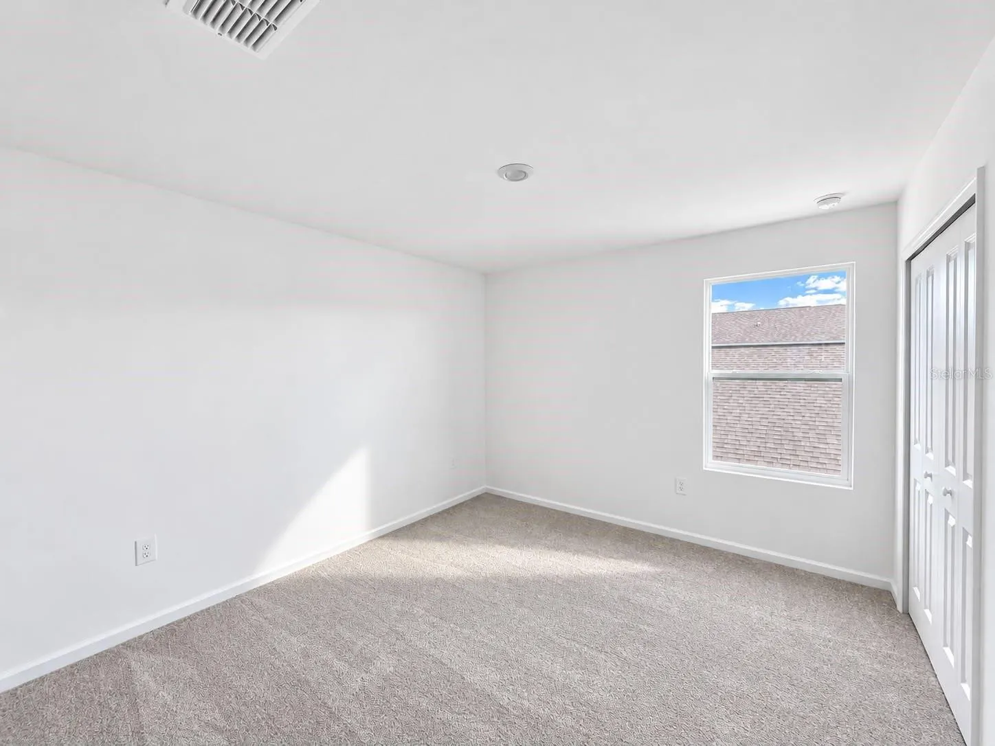 2142 CHRIS DR