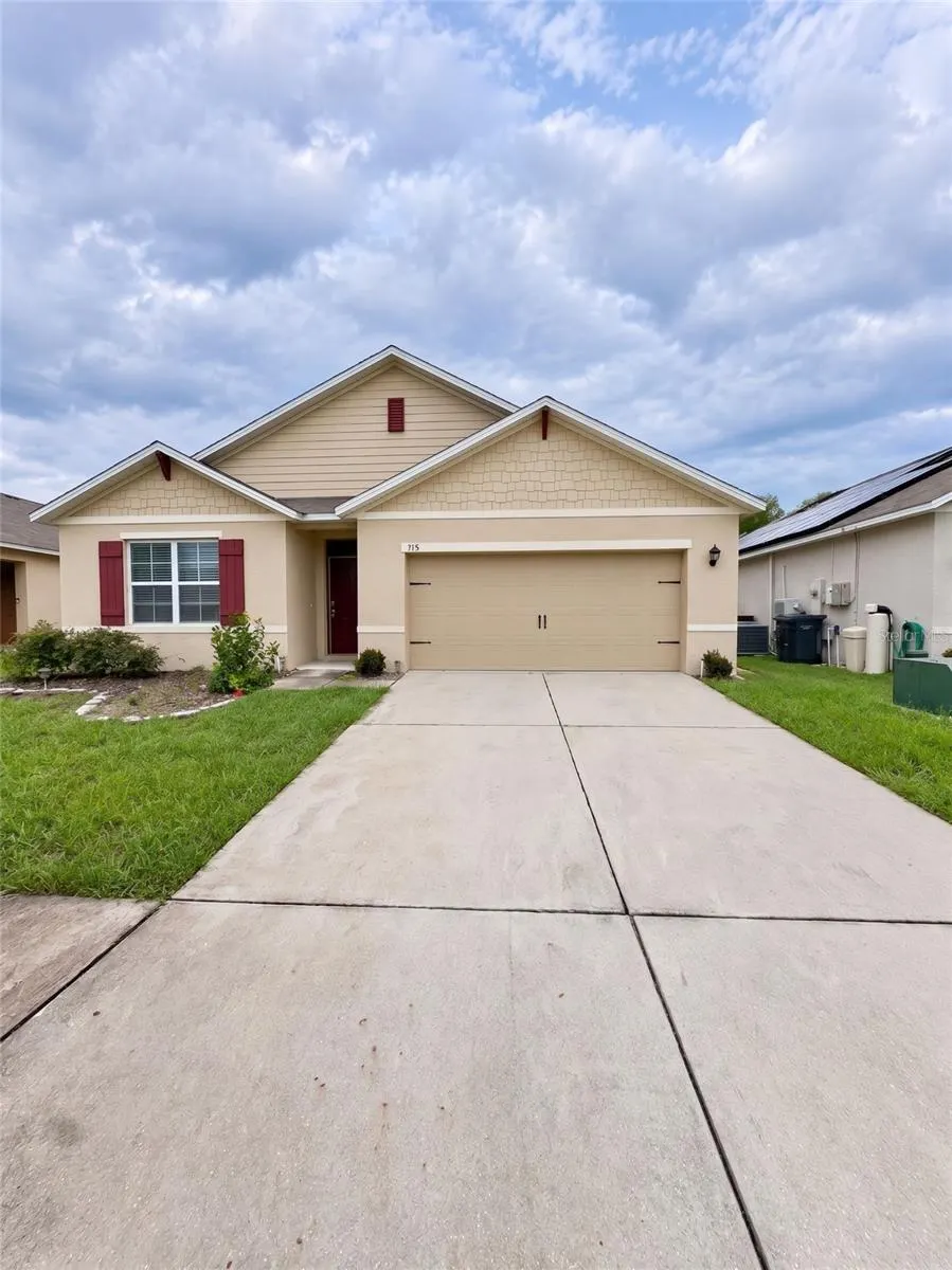 376 TANGLEWOOD DR