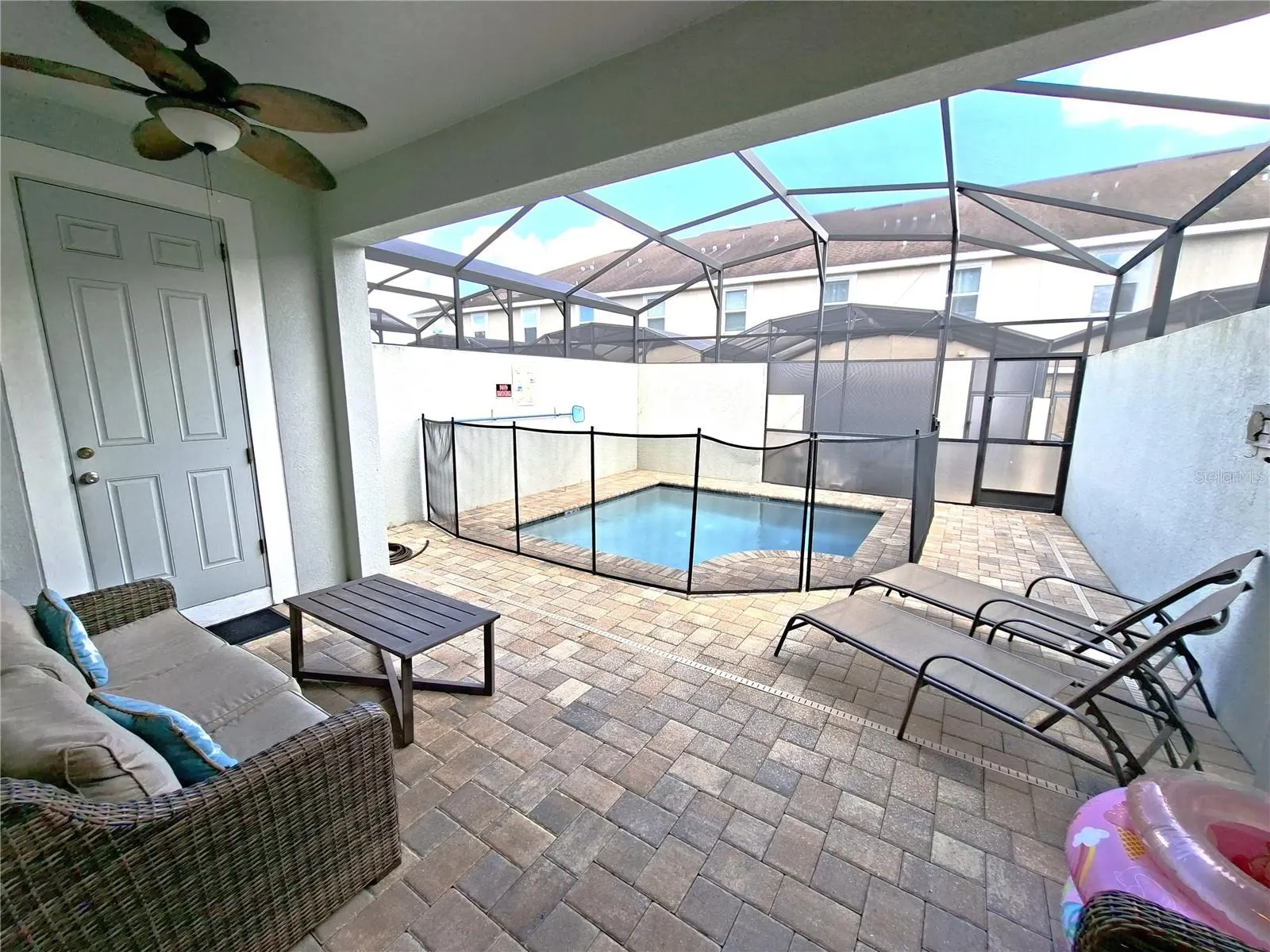 1586 CAREY PALM CIR