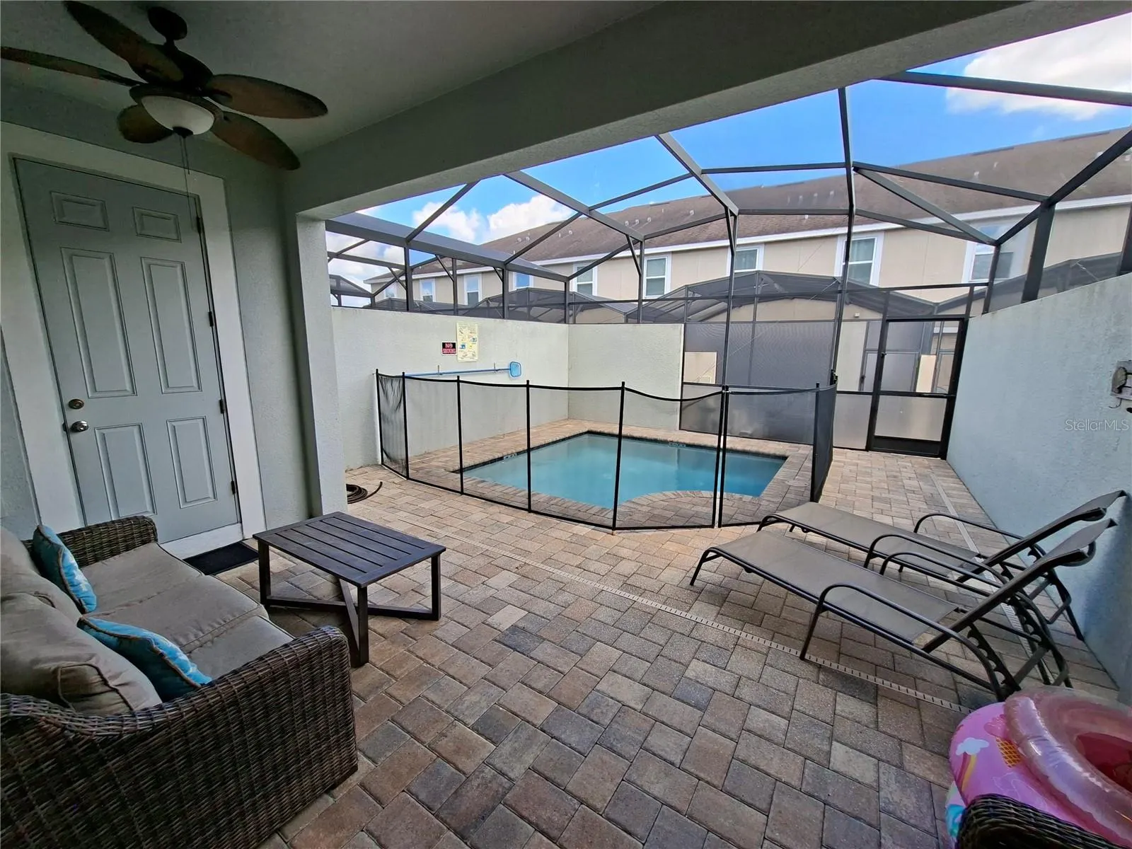1586 CAREY PALM CIR
