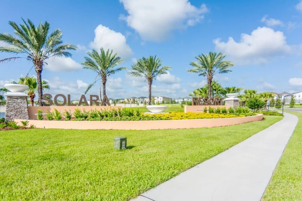 1586 CAREY PALM CIR
