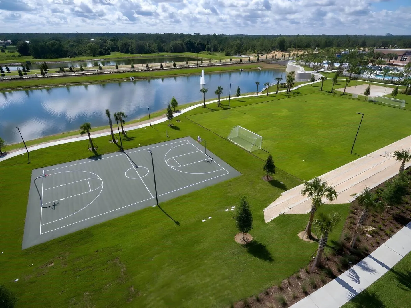 1586 CAREY PALM CIR