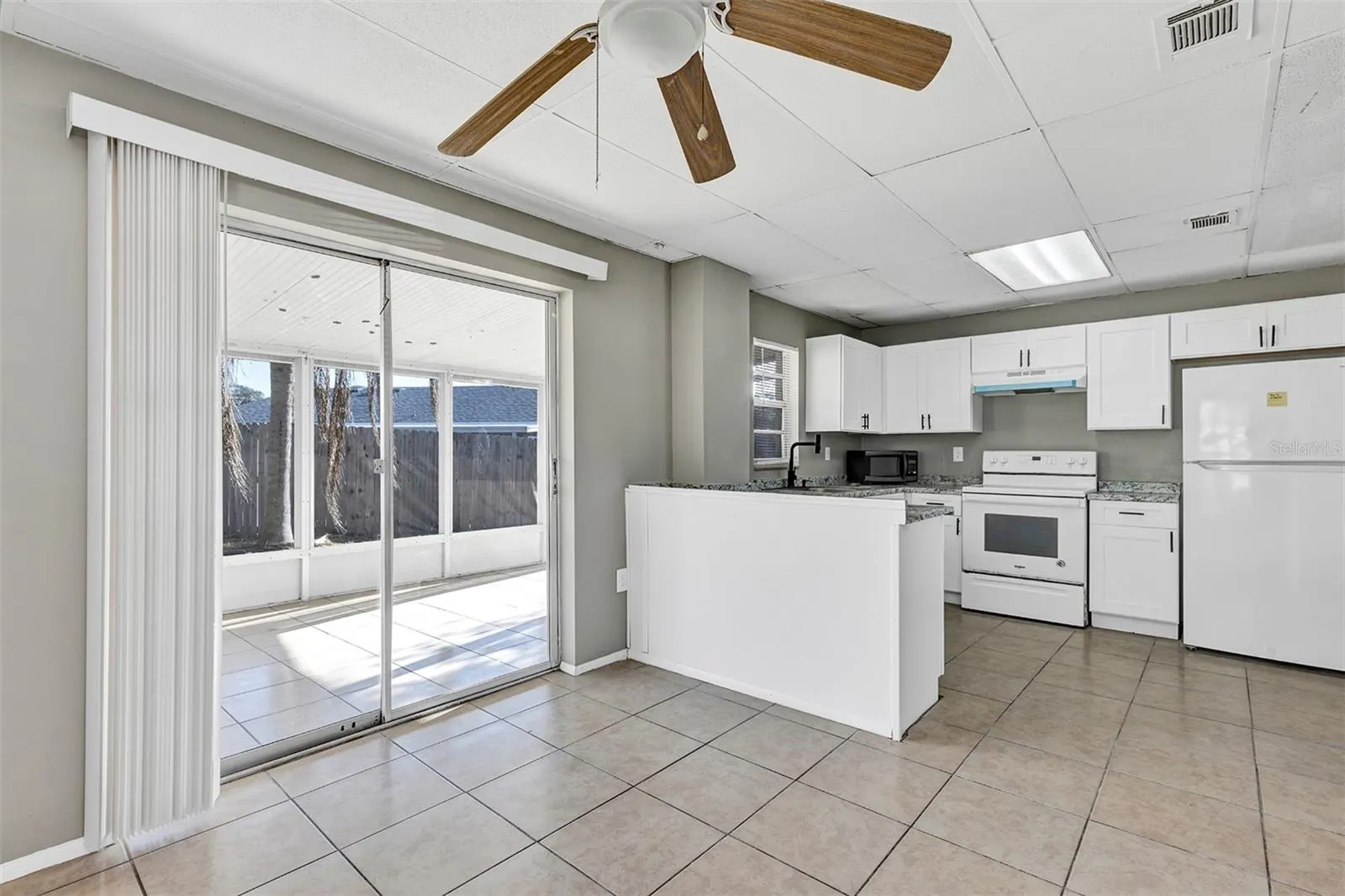 15 PALM CT