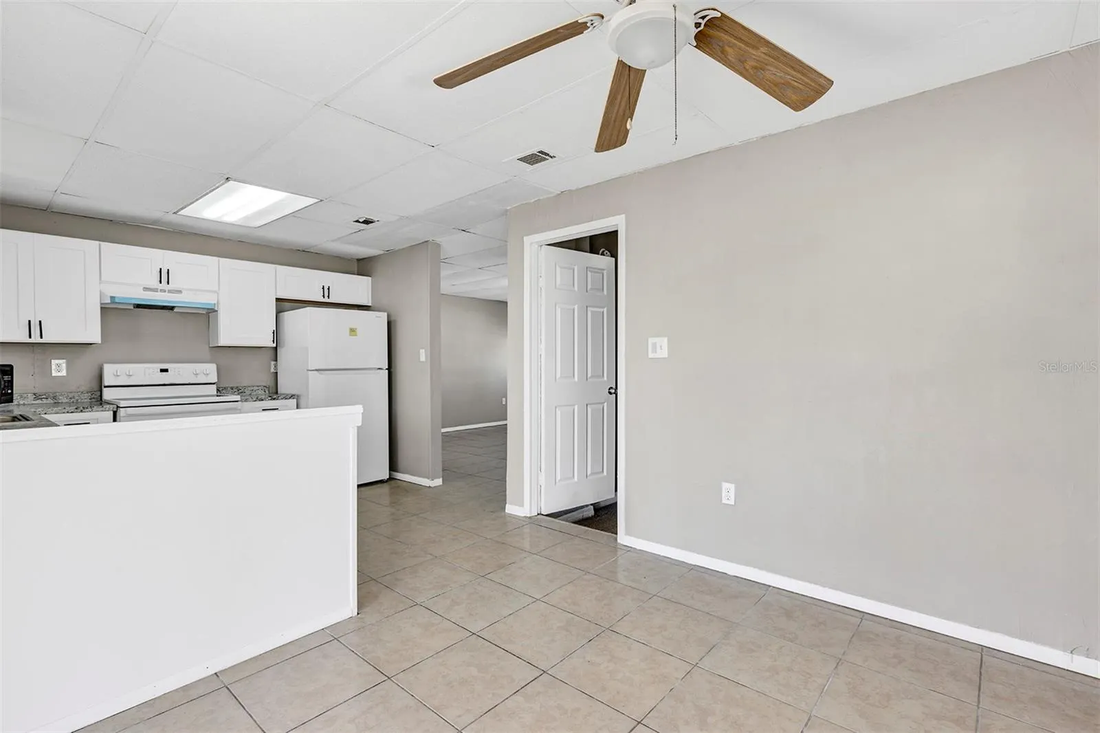 15 PALM CT
