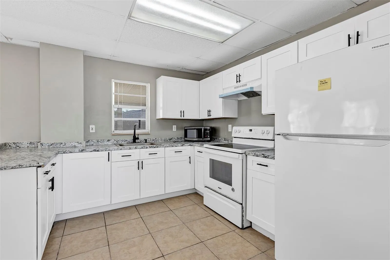 15 PALM CT