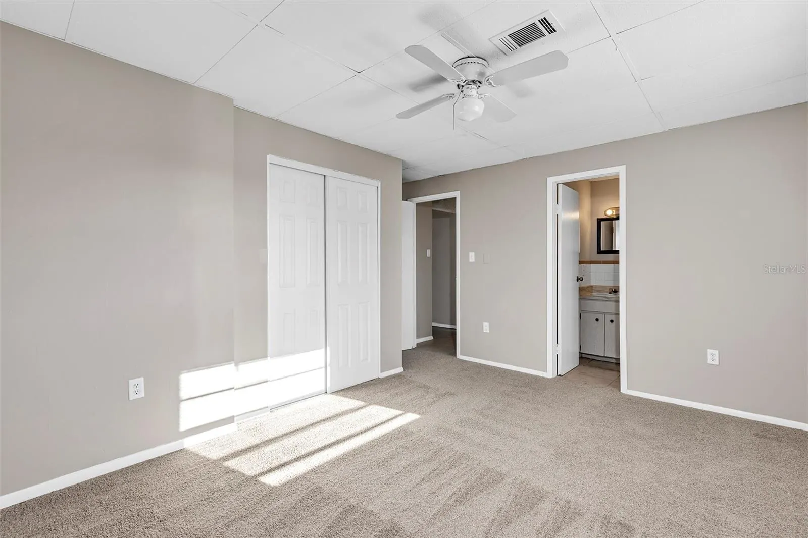 15 PALM CT