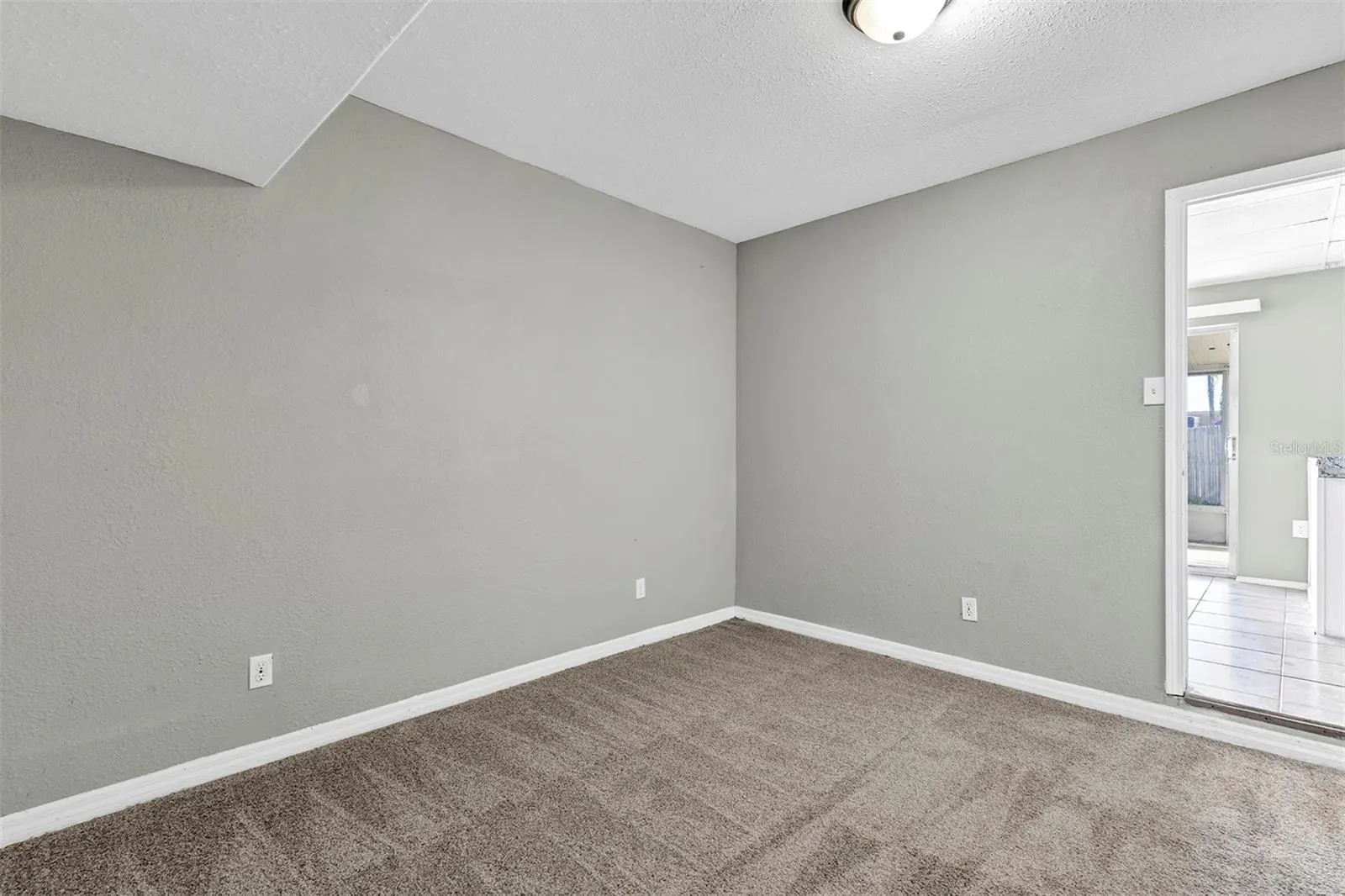 15 PALM CT