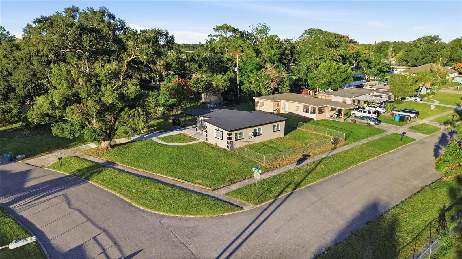 1311 LAWNE BLVD