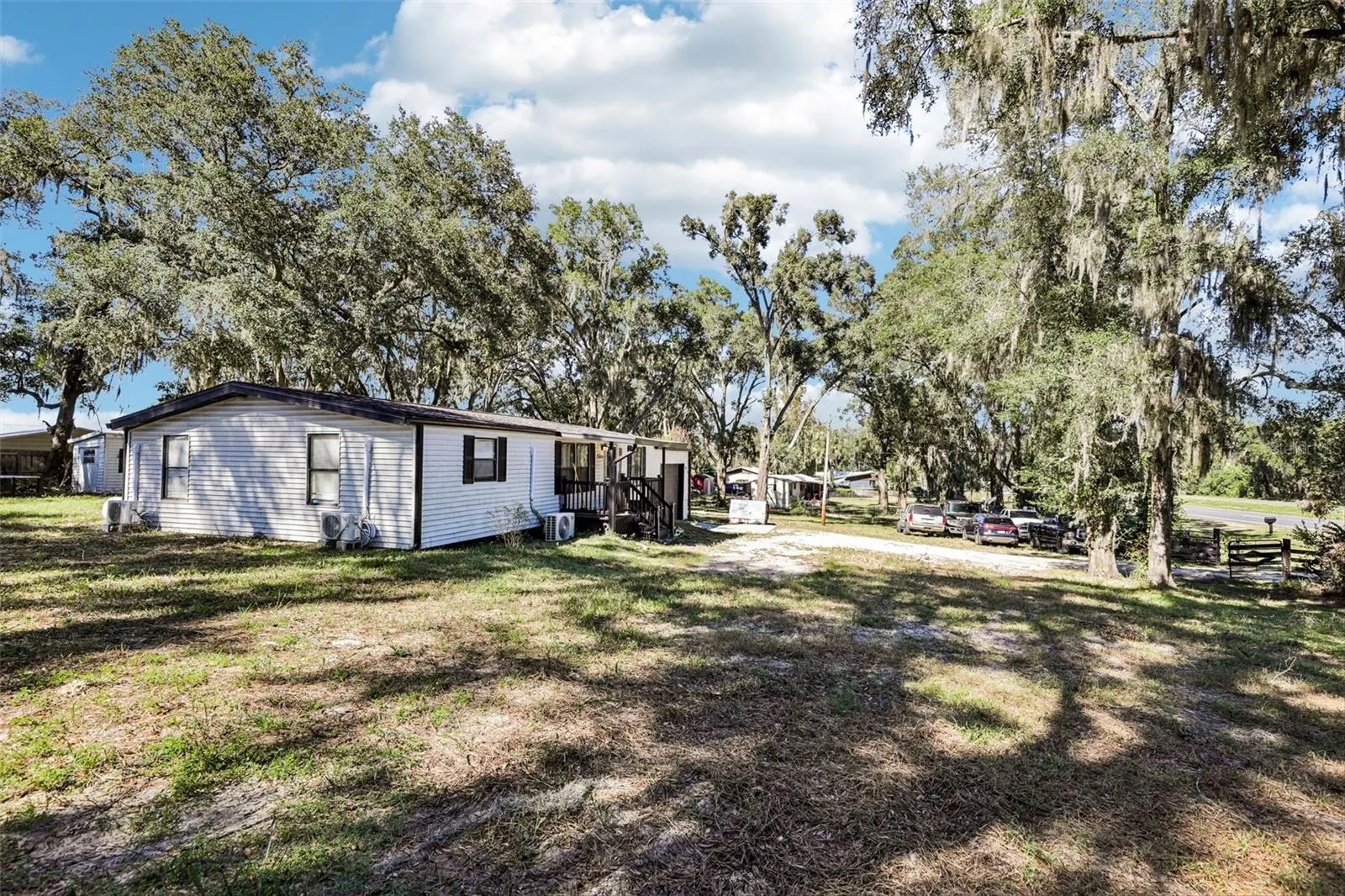 14100 S US HIGHWAY 301