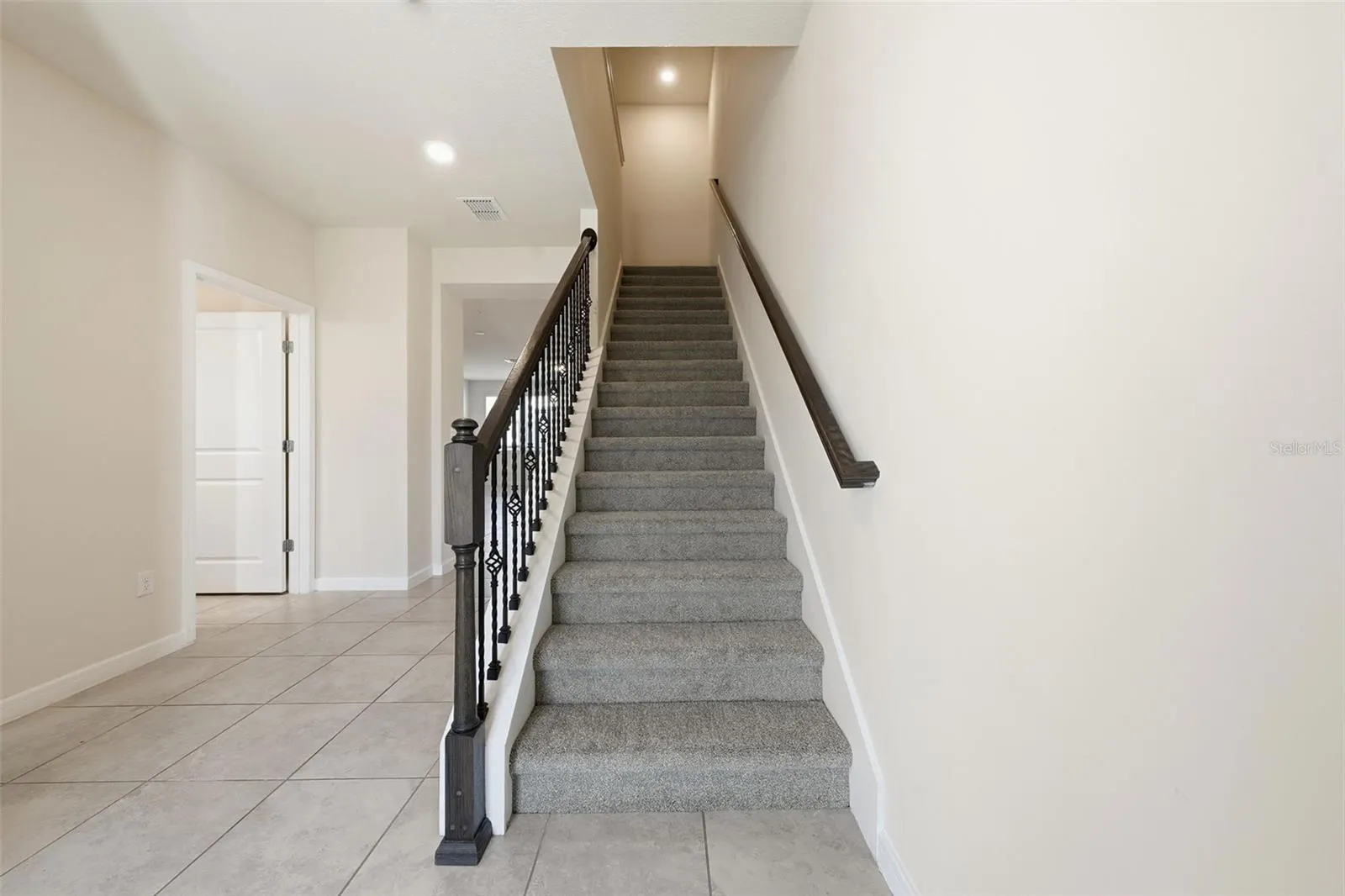 5586 PINELAND RUN