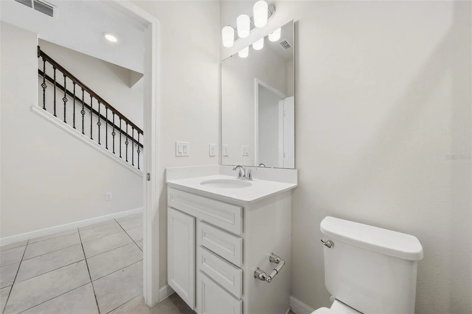 5586 PINELAND RUN