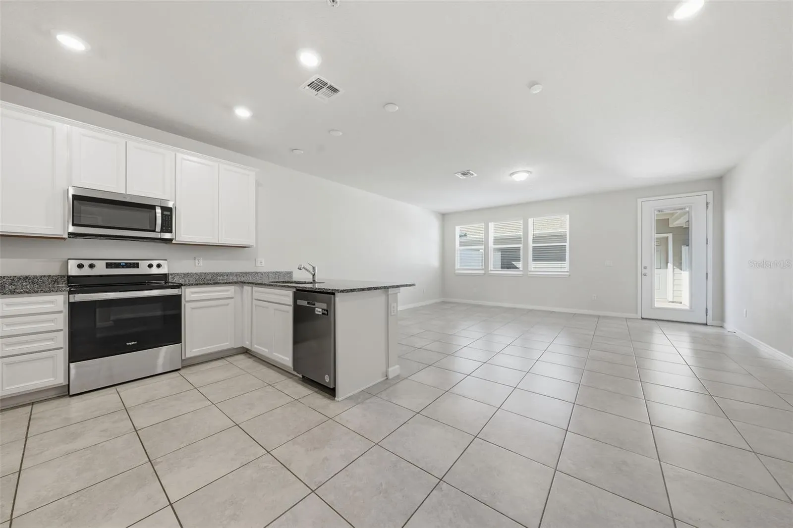 5586 PINELAND RUN