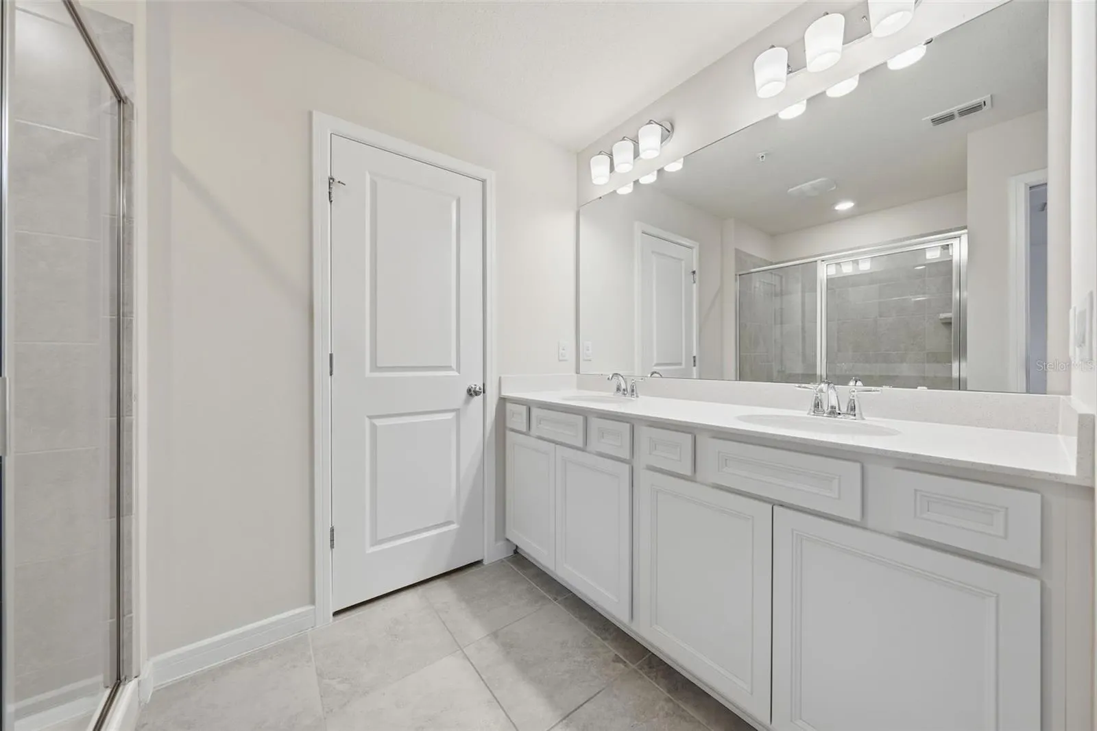 5586 PINELAND RUN