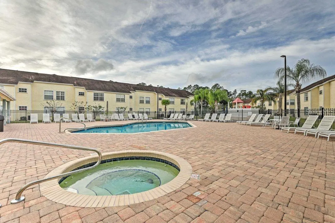 5004 LAGUNA BAY CIR #54 #54