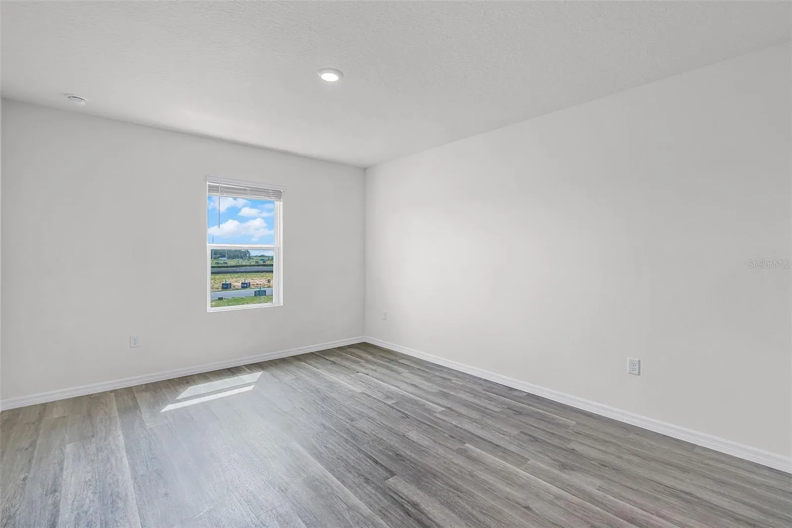 2654 OLYMPIC CT