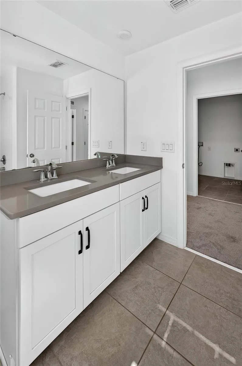 2960 ANGELONIA THORN WAY