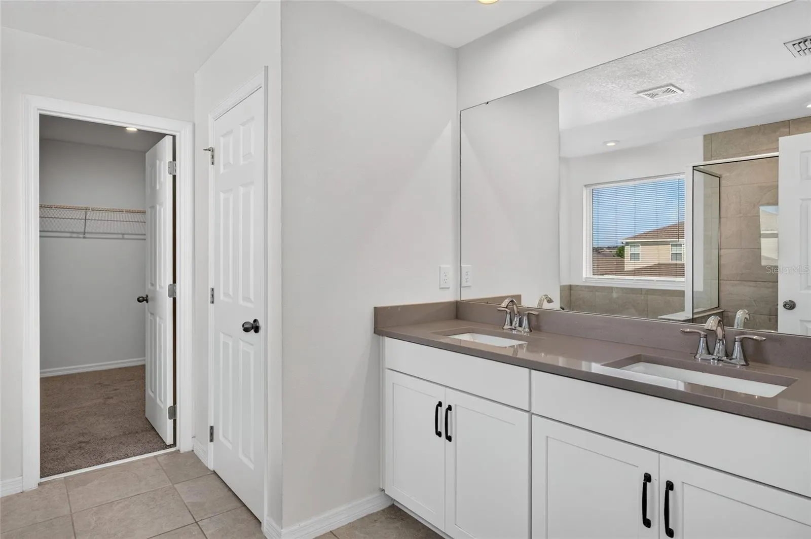 2960 ANGELONIA THORN WAY
