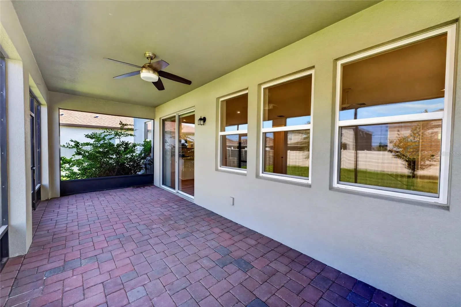 2960 ANGELONIA THORN WAY