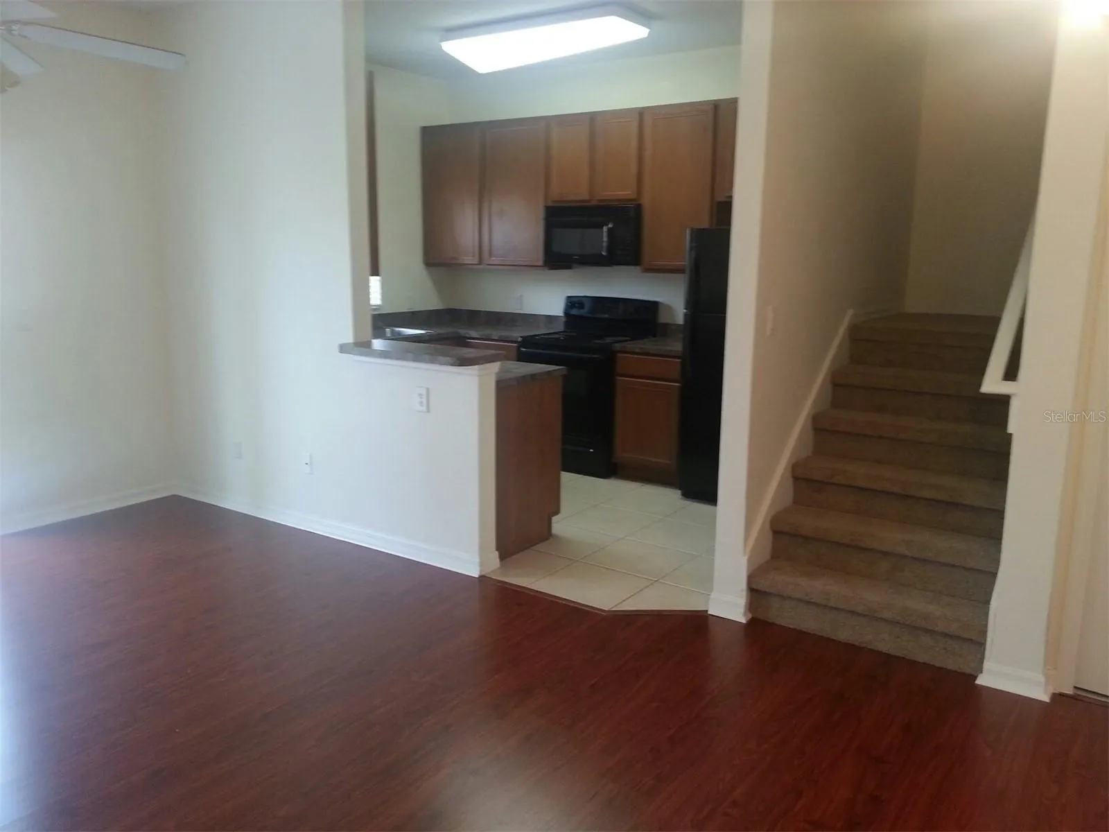 2621 RETREAT VIEW CIR