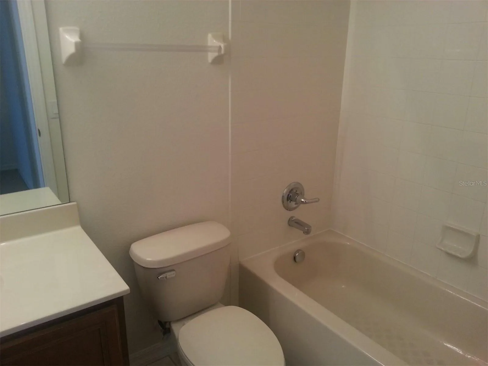 2621 RETREAT VIEW CIR