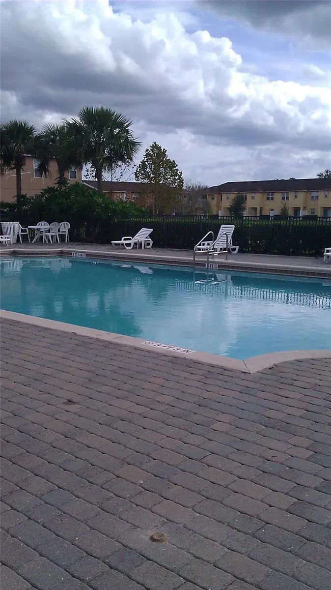 2621 RETREAT VIEW CIR