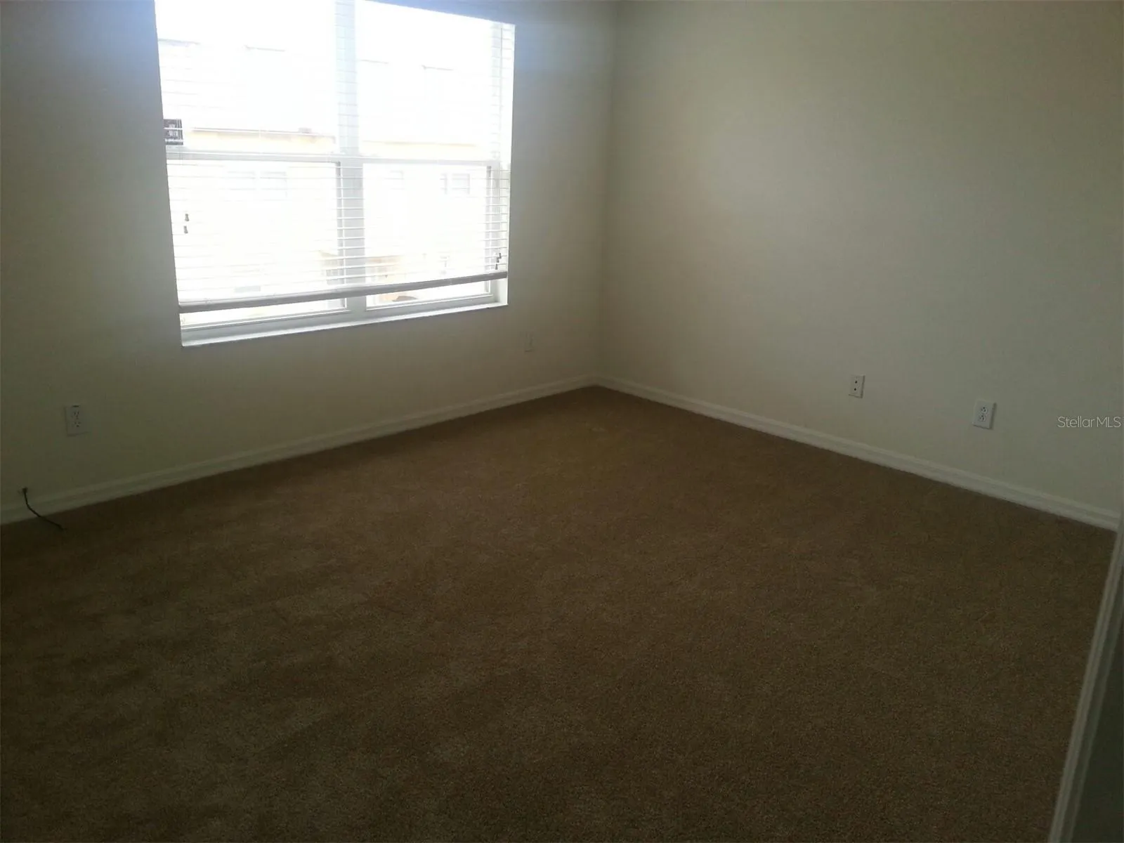 2621 RETREAT VIEW CIR