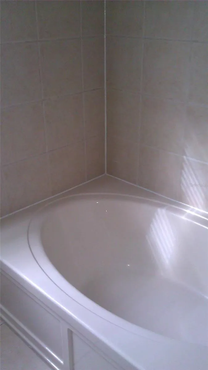2621 RETREAT VIEW CIR